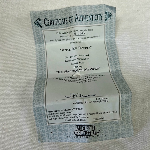 Vintage Ardleigh Elliott numbered music/trinket box titled “Apple For Teacher@ - Picture 9 of 9